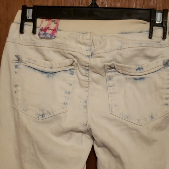 Jeans - Picture 4 of 5